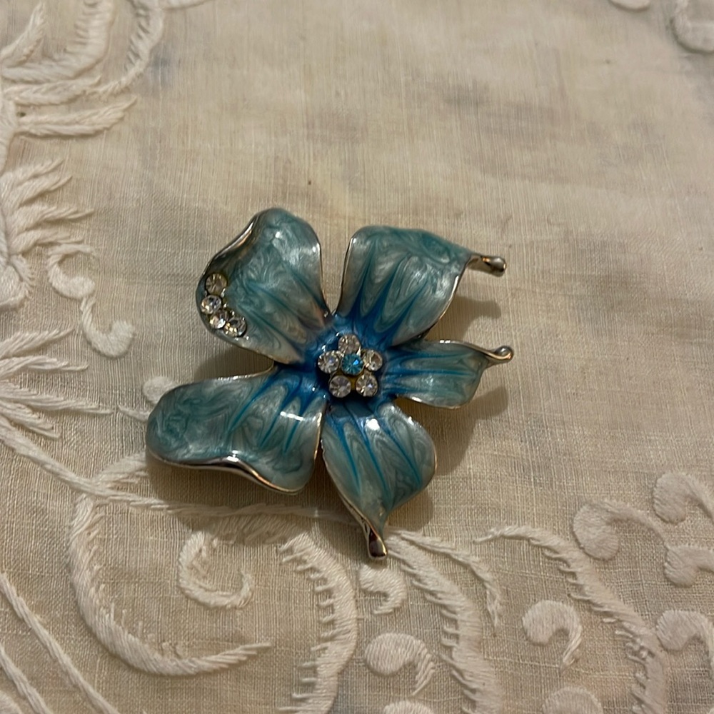Blue flower Brooch